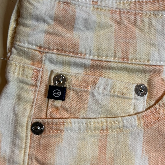 Ladies shorts - Picture 3 of 10